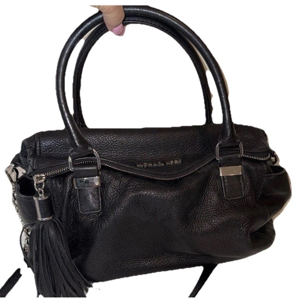 Michael Kors Leather Handbag Tote Hobo Doctor Style Bag Fringe Tassel Black
